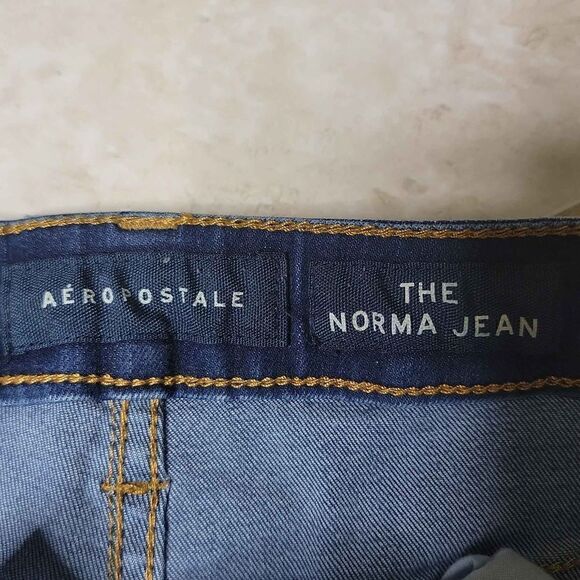 Aeropostale The Norma Jean Distressed Skinny Leg Denim Jeans Size 2 - Picture 6 of 16